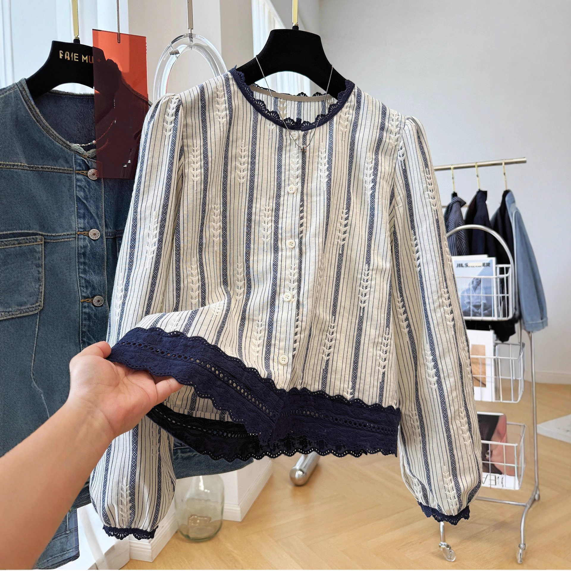 Women's Striped Lace Trim Blou - đánh giá và giá Embroidery A