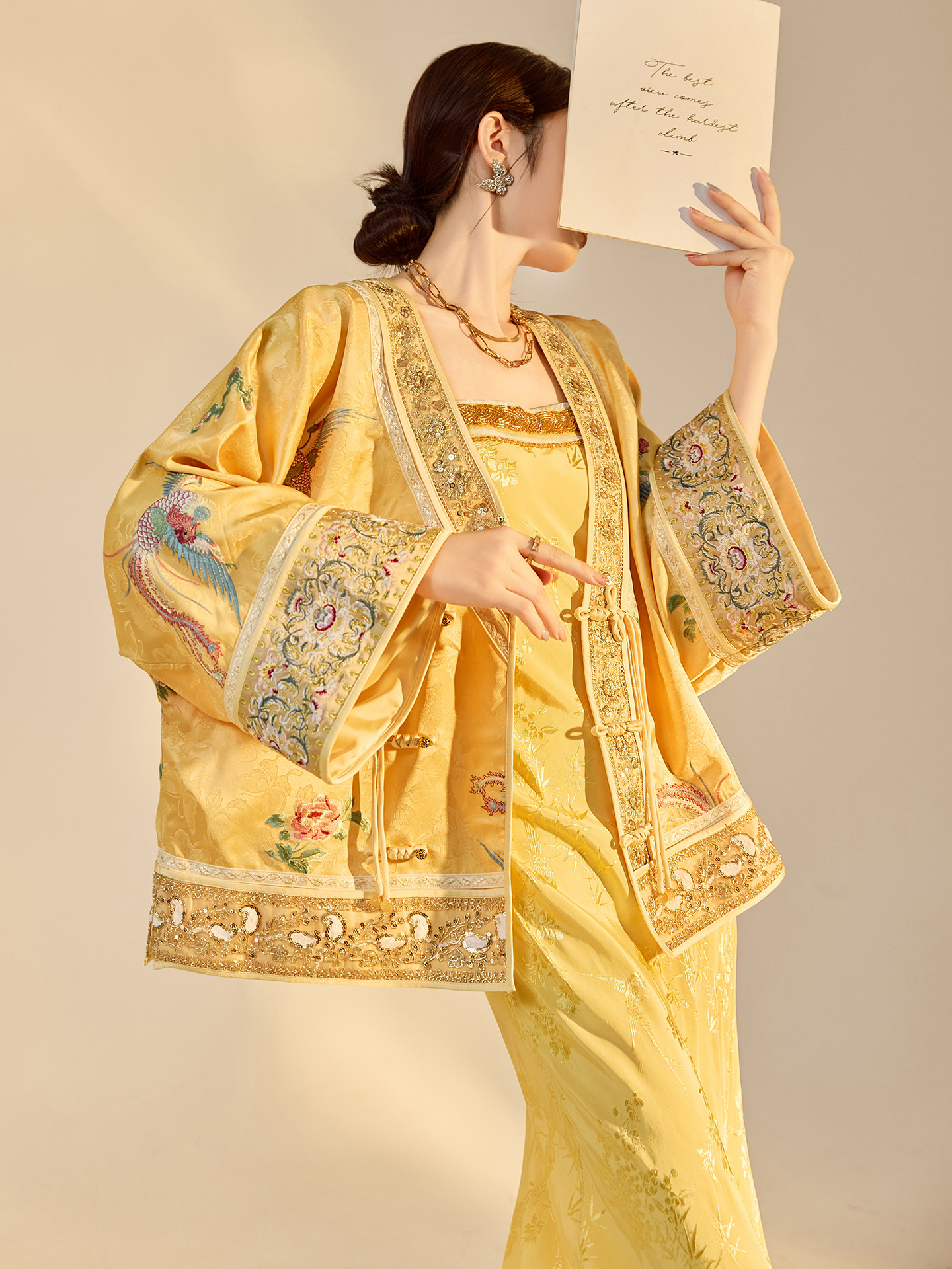 Autumn New Fashion V-neck High - đánh giá và giá Embroidery A